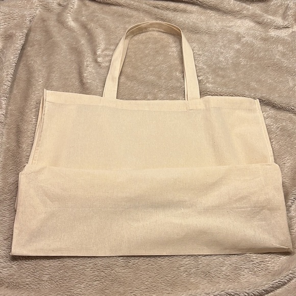 GUCCI VIP Tote - Picture 4 of 6